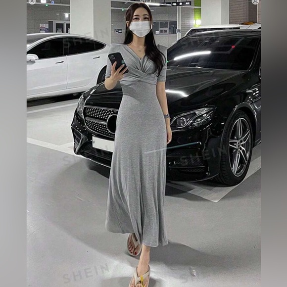 DAZY Gray Ribbed Knit Twist Detail Maxi Dress size Medium - Picture 7 of 13